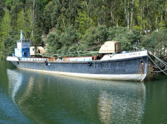 
'Incomati P-45AL' on the River Douro, April 2012